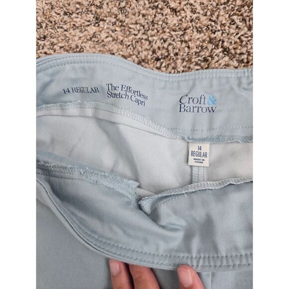 Croft & Barrow The Effortless Stretch Capri Pants Size 14R Light Blue Cotton - Picture 3 of 8
